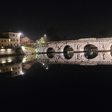 Casa Ronci - Centro Storico - Palacongressi Rimini Buitenkant foto